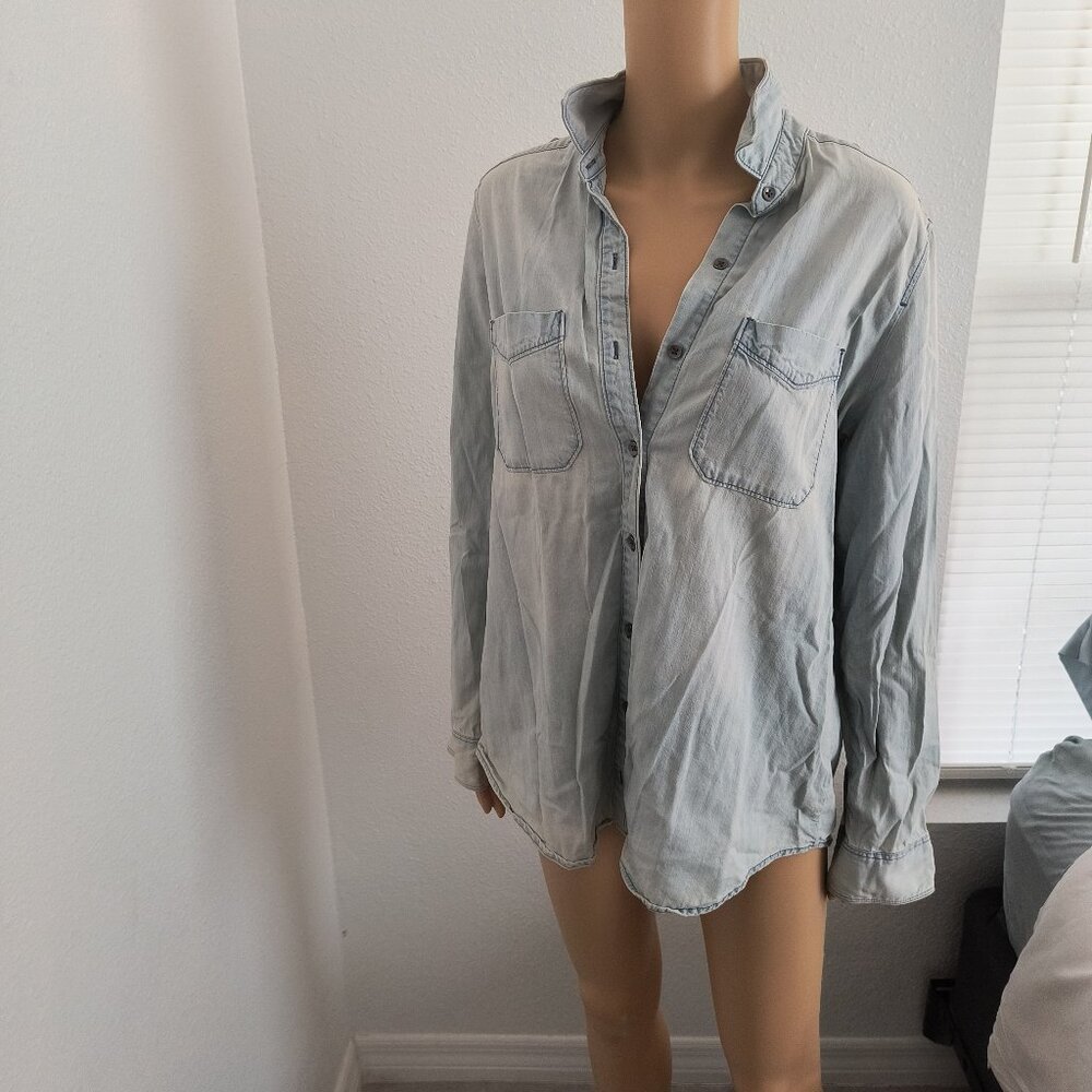 Express Chambray Long Sleeve Button Up